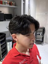 フランクスバーバーザスタンド(Frank’s barber the stand)&nbsp;リバースセンターパート/ニュアンスウルフ/ダウンバング/神楽坂T