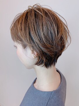 フレイストート(Frais Tout) ハンサムショートボブ/ヌーディベージュ/3Dハイライト◎20代30代