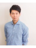 オンオフのメリハリが効く 爽やかパパの休日スタイル[理容室]