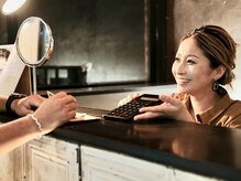 Q.クレジットカードは使えますか？領収書は頂けますか？近くにコンビニはありますか？