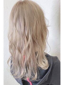 リー ルーチェ 布施(Lee Luce) グレーベージュ(山崎)