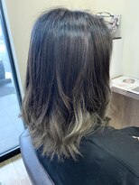 エッセンス&nbsp;グラデーションカラー　　鹿嶋美容室　　ESSENCE