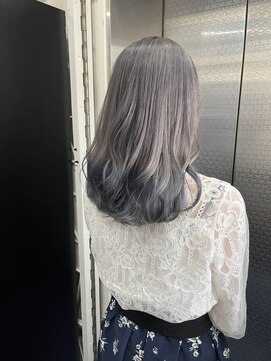 ホワイト 梅田(white) グラデーションカラー