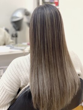 ギャラクシー ヘアードレッサーズ(galaxy hairdressers) ハイライト×バレイヤージュonホワイトベージュ