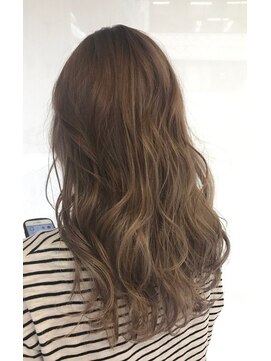 アフロディーテギンザ 神保町(APHRODITE GINZA) カール/セミディ/シアーカラー/姫カット［御茶ノ水/神保町］