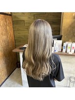 ピンズ(Pins)&nbsp;ミルクティーベージュ