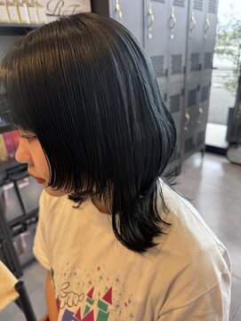 アチーブリス(achieve Liss) レイヤーカットウルフカット透明感立体感暗髪ゆるふわウェーブ