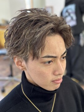 エクリュ(eKuryu) ツイストスパイラルミルクティーベージュハイライト