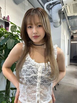 シュガーアウラ バイ エクラート 立川北口店(SUGAR aura byECLART) ミルクティーベージュ×ハイレイヤーカット[立川]