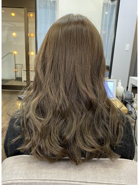 ヘアアンドメイク スタジオ ミムロ(HAIR&MAKE STUDIO MIMURO) 【20代・30代ヘア】レイヤーカット・オリーブグレージュ