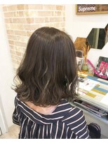 ルーナヘアー(LUNA hair)&nbsp;『山科 ルーナ』グレージュブラック×ハイライト【草木真一郎】