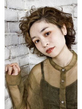 ザ デイ フォーヘアー(The day 4 HAIR) フェイスフレーミングカラー