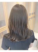 オリーブベージュ×ミディアム