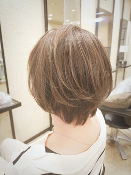 エイチ エアー ダヴ H air DAV調布北口 ショートボブ