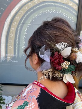 メリア バイ アトリエアーバー(Meria by atelier ARBOR) ゆるフワヘアアレンジ