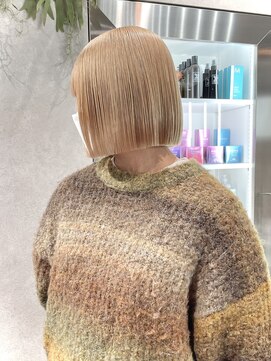 ゼスト クレス(ZEST Cres) 【CRES三木すみれ】ミニボブホワイトブロンド