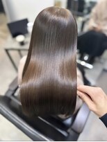 シンカ(shinka)&nbsp;うる艶ストレート＋チョコレートカラー