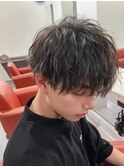 ツイストパーマ梅田茶屋町センターパートヘアスタイルメンズ髪型