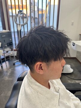 エイト(AITE) ブルーブラック/スペインカール/スパイキーショート/川口