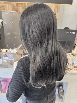 オーク あざみ野(OAK) 暗髪シルバーカラー