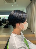 ノイ(noi) #noi_style ハンサムショート×ブルーハイライト