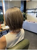 大人可愛い美人くすみカラーアッシュグレーベージュレイヤーボブ