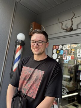 フェードカット/バーバースタイル/フェザーアップ