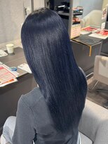 ユナイテッドビューティーウェストコースト(UNITED BEAUTY WEST COAST) 透明感ダークグレージュ/ストレート/艶髪ロング
