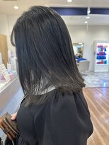 アンカーデイズ(Anchor Days) 毛先ぱつっとミディアムヘア