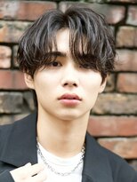 ルーシー 名古屋栄(LUCEY) センターパートニュアンスパーマフェザーパーマ波巻きパーマ