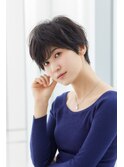 絶妙な抜け感！大人ショートボブ