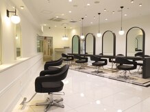シエル ハーバーランド umie店(CIEL)の雰囲気（白を基調とした明るい店内☆）