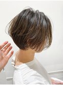 大人可愛い前髪なしひし形ショートボブ