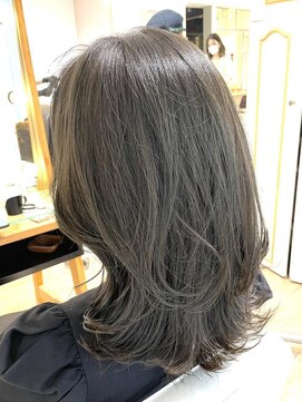 ネオリーブ チロル 横浜西口店(Neolive CiroL.) 韓国風くびれヘア*くすみオリーブベージュ