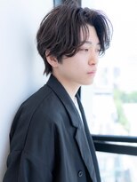 メゾンバイハバナ(maison by HAVANA)&nbsp;メンズ波巻きセンターパートハイライトツーブロックマッシュ