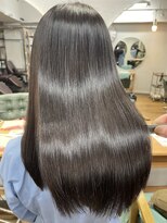 クオーレ(CUORE) ドライヤーで乾かしただけで綺麗にサラサラにまとまる縮毛矯正