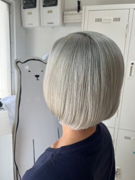 ナンバー ユアイロ 川崎(N° uairo) 【末安】ホワイトブロンド