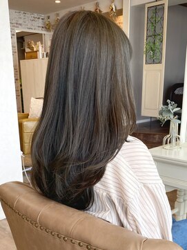 ミルティ(Myrtille) Myrtille☆レイヤーカット×オリーブアッシュ