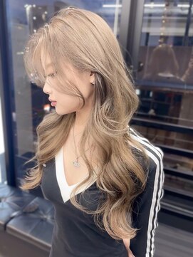 スターズ 川越店(STARS) ケアブリーチ ハイトーン ミルクティーベージュ 顔周りカット