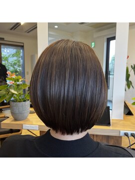 オクト 高尾(Octo) ショートボブスタイル