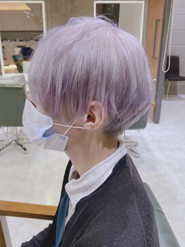 デイズ(days) アッシュグレージュカラー  ホワイトカラー　マッシュショート