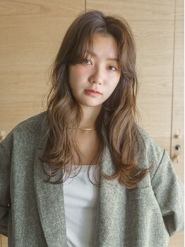 サロン シー(salon sea)の写真/顔周りの雰囲気を変えたい方にオススメ♪アレンジが苦手な方でも簡単なスタイリングでお洒落が叶う！