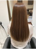 酸性縮毛矯正で極力ダメージを抑えたストレートスタイル☆