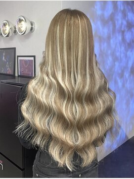 ラブスタシー 京都河原町店(lovestasy) シールエクステ/髪質改善/学割U24/ワンカラー/ハイライト/韓国