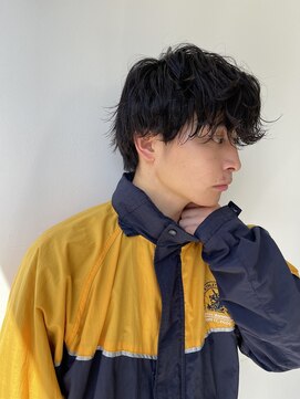 バズ(BUZZ) 【四ッ井】メンズパーマ