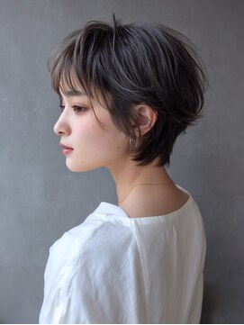 ウェルズ グランデ 奈良店(Well's GRANDE) 黒髪ふんわり束感ショート
