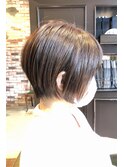 ショートボブ