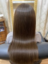 ゴールドブラック(GOLDBLACK) 伸ばしたくなるサラサラ艶髪カラー