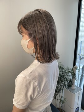 トレス(TRESS) シアーグレージュ　ペールベージュ　切りっぱなしボブ