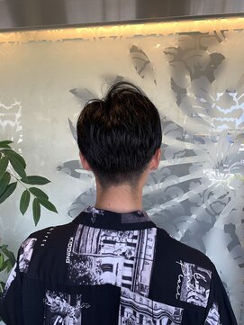 エディット アンド 緑地(Edit&) 大人アップバングスタイル